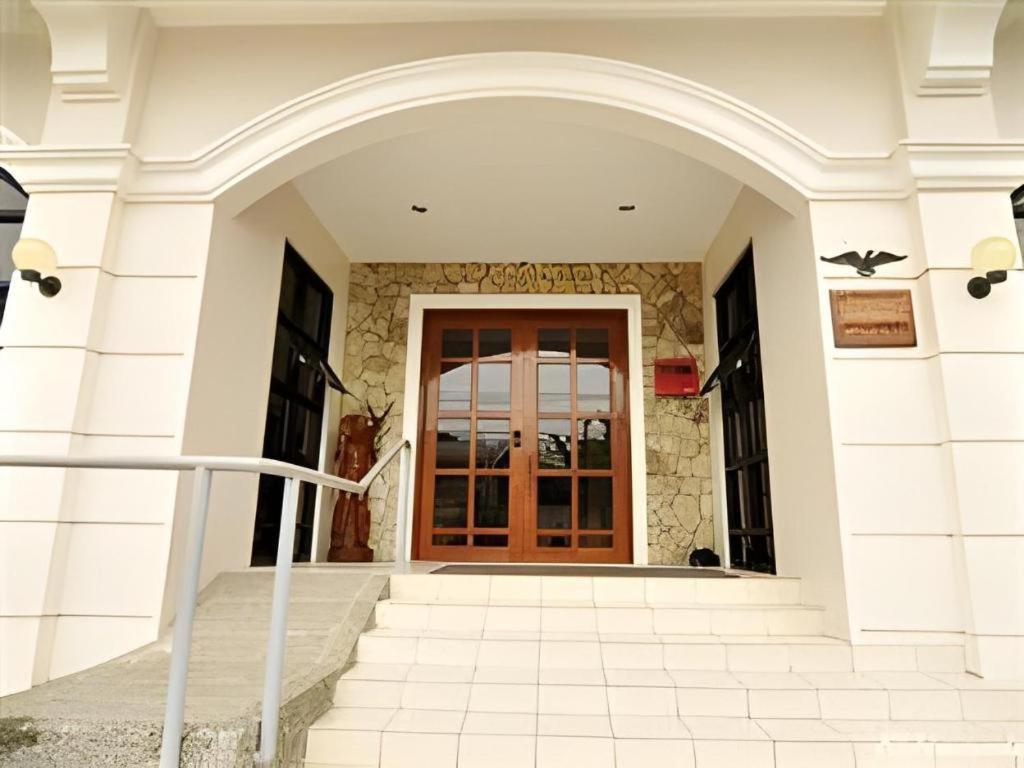 El Haciendero Private Hotel Iloilo City Luaran gambar